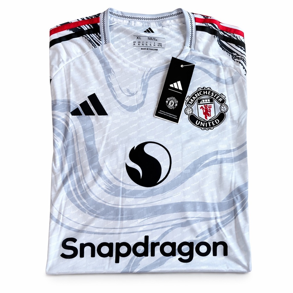 MANCHESTER UNITED 25/26 White Special Edition Adidas Size XL - Picture 12 of 13
